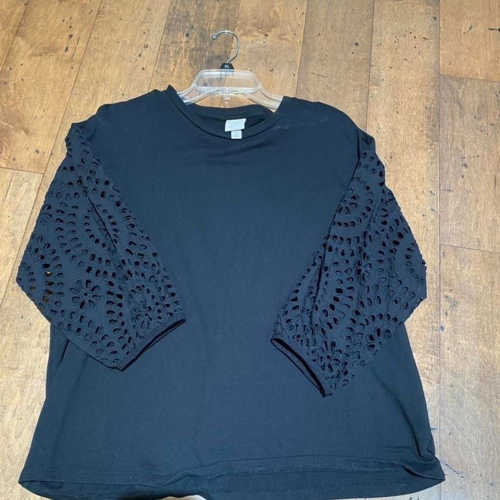 A New Day Black Eyelet Puff Sleeve Sweatshirt Size L